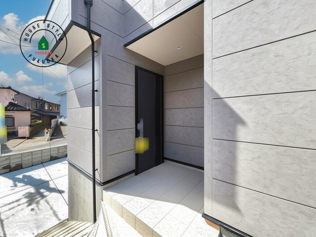 福岡市城南区七隈2丁目第6-2棟（2号棟）の玄関|おでかけの時も帰った時も、「我が家」を最初に感じでもらえる素敵な空間に。