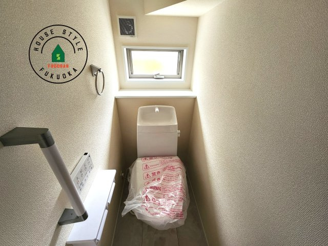 福岡市城南区七隈2丁目第6-2棟（1号棟）のトイレ|温水洗浄便座を完備しております。2ヶ所にトイレがあるのは朝の慌ただしい時間も安心です。