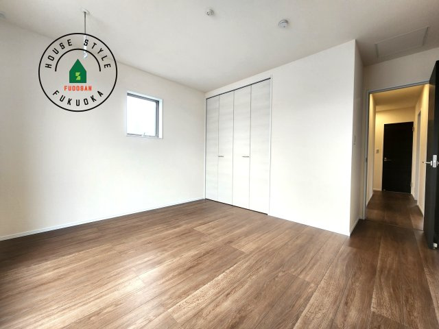 福岡市城南区七隈2丁目第6-2棟（1号棟）の寝室|主寝室には収納力に優れたクローゼットがありますので、お部屋もすっきり片付きます。