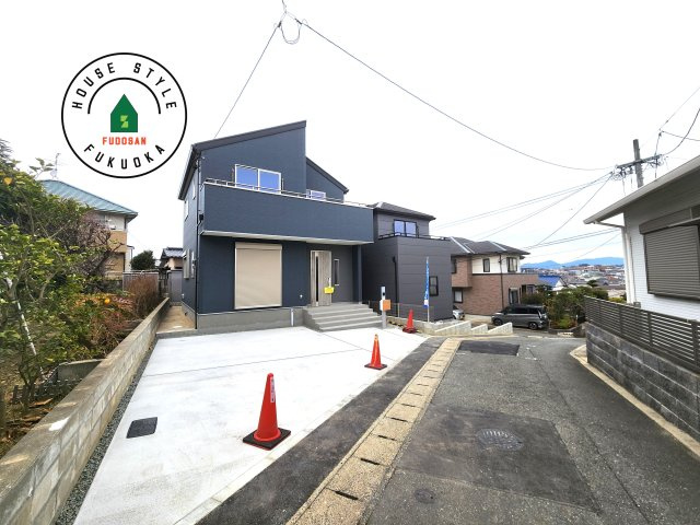 福岡市城南区七隈2丁目第6-2棟（1号棟）の前面道路含む現地写真|見学の時間などお気軽にお問い合わせ下さい。