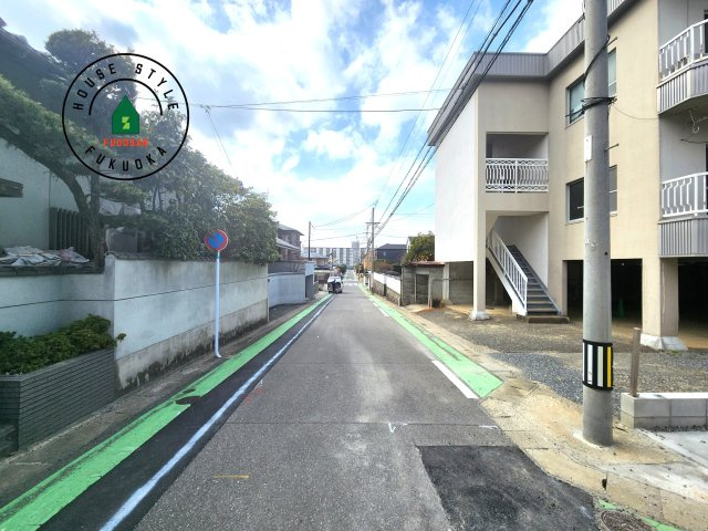 福岡市南区長住5丁目第8-3棟（3号棟）の前面道路含む現地写真|前面道路です。