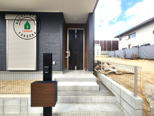 福岡市南区長住5丁目第8-3棟（3号棟）の外観：施工例|おでかけの時も帰った時も、「我が家」を最初に感じでもらえる素敵な空間に。