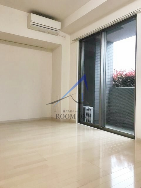 メゾンアルシュの居間・リビング|洋室のお部屋です。