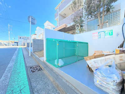 【その他共用部分】 | リステージパルティエソレイユ　駐車場無料/駅徒歩10分/最上階・角部屋/ペット可 | ◆管理体制良好なマンションです。清潔感のあるエントランスに開放感のある住環境。