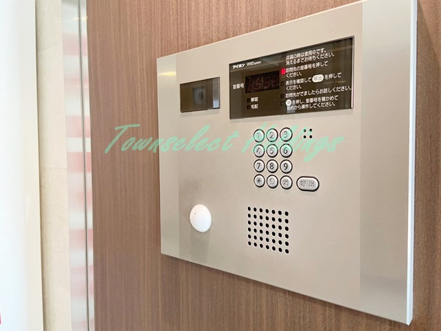 パレステージ北久里浜のセキュリティ|オートロック付きエントランス