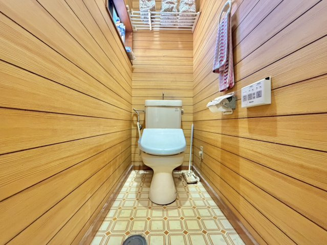 【店舗付】東茨城郡大洗町中古物件のトイレ