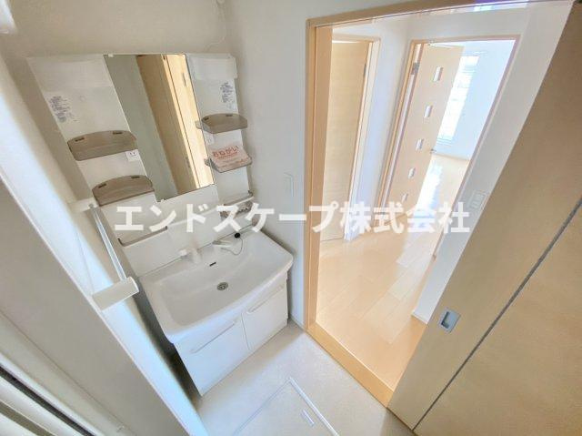 グレイス・ヴィラの独立洗面台|高崎、前橋のお部屋探しはエンドスケープまで！お客様の理想お聞かせ下さい♪