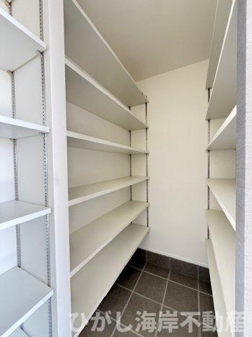 藤沢市大庭   新築戸建   全2棟の設備|シューズインクローク