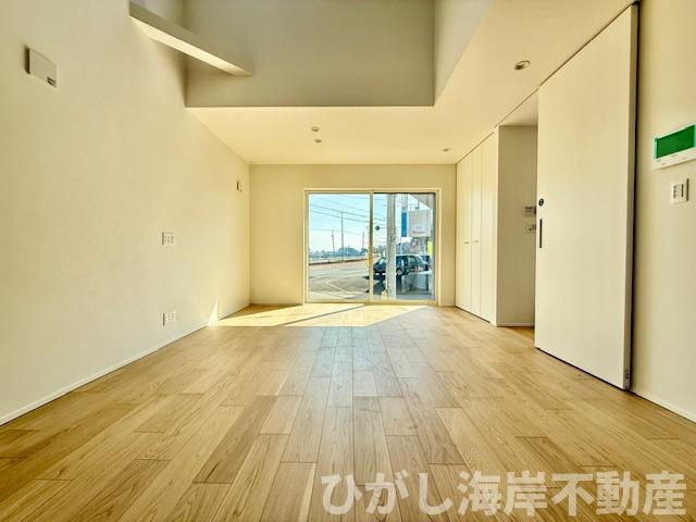 藤沢市大庭   新築戸建   全2棟の居間・リビング|17.5帖　吹抜付LDK