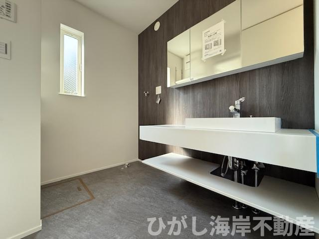 藤沢市大庭   新築戸建   全2棟の脱衣所|脱衣スペース