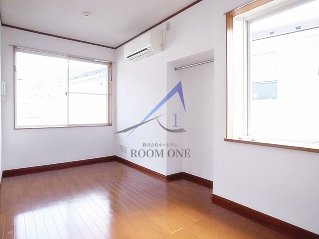 グラシアスの居間・リビング|洋室のお部屋です。