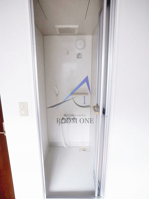 グラシアスの浴室|シャワールームです。