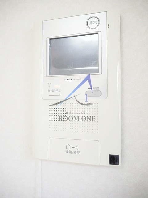 ルーブル二子多摩川のセキュリティ|モニター付きインターホンです。