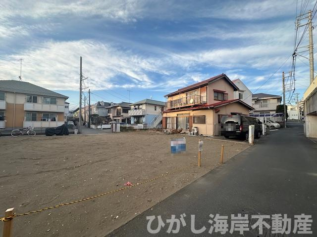藤沢市辻堂新町３丁目　売地　全２区画の前面道路含む現地写真|現地外観