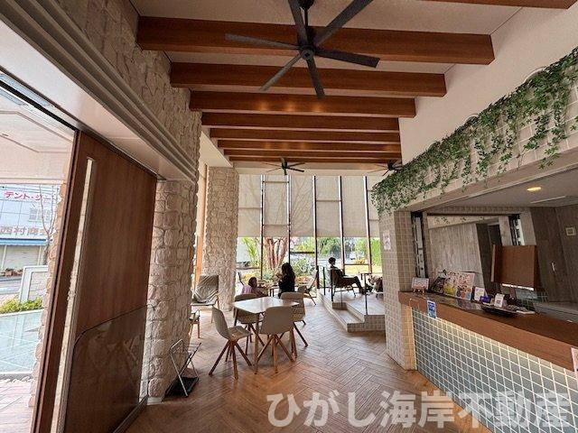 プレミスト湘南辻堂フォレストフェイスのその他|敷地内カフェで、焼きたてパンと淹れたてコーヒーを。朝のひとときが特別に変わる日常。