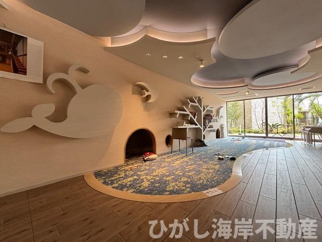 プレミスト湘南辻堂フォレストフェイスのその他共用部分|安心して遊べる、ひだまりのようなやさしい空間。森をイメージしたキッズ＆パーティルームを敷地内にご用意。