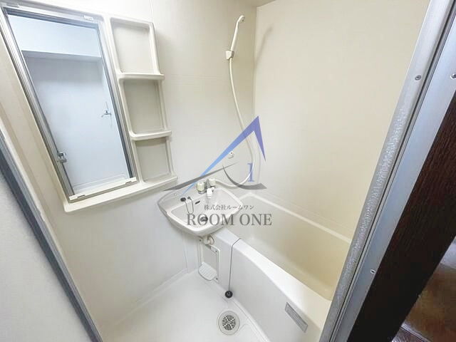 深川富岡三番館の浴室|お風呂です。