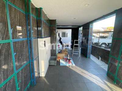 【エントランス】 | モン・シャトー松庵 | 清潔なエントランスです