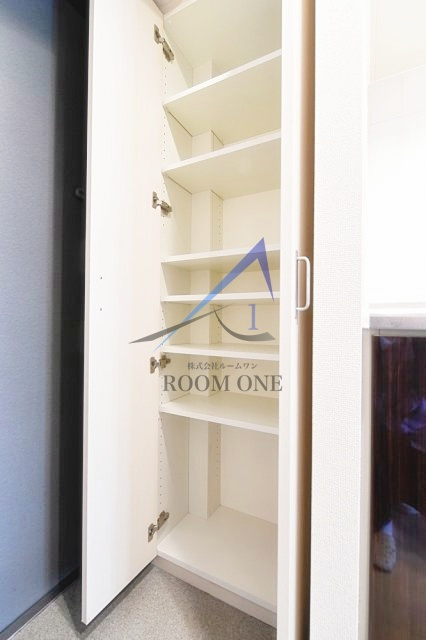 ファーストプレイス菊川の収納