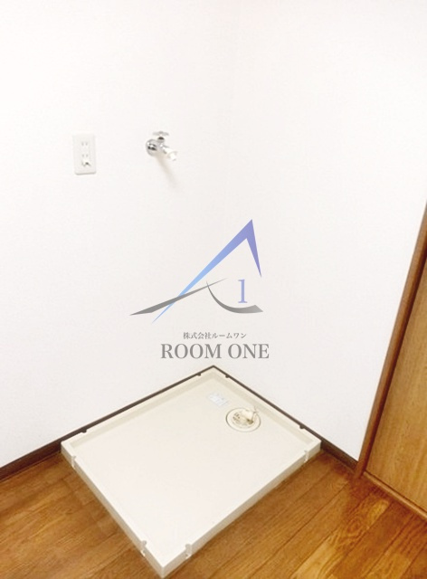 コーポひまわりの設備|洗濯機置き場です。