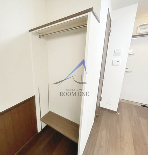 ルームズ中野Ｂ