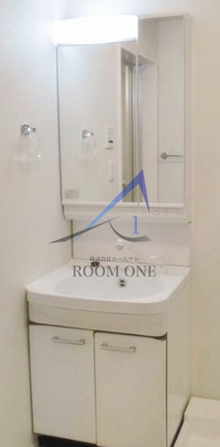 ザ・パークメゾン南長崎の杜の洗面所|独立洗面台です。