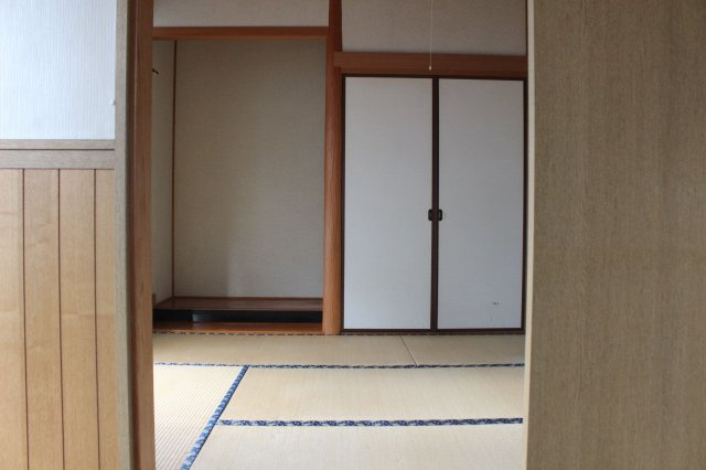 【和室】 | 早良区梅林７丁目 戸建て | リビング横の和室はリフォームで洋室に変更も可能♪押入れはクローゼットに変更がおすすめです