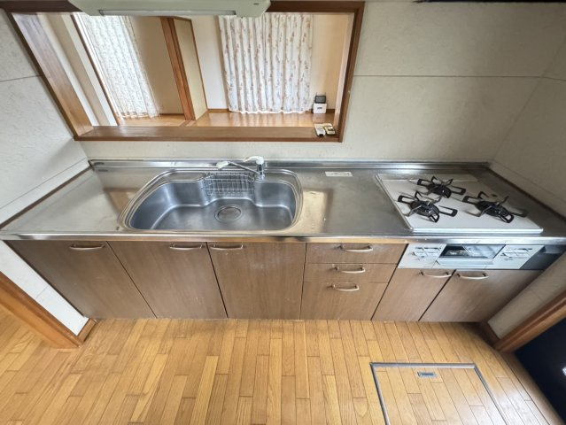 【角地】屋根・壁改築済×立地良好！　那須塩原の綺麗な空き家♪のキッチン|キッチンでお料理をお楽しみください