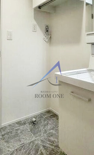 カーザ・ブランカ北斎の設備|洗濯機置き場です。