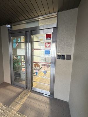 【エントランス】 | HS　building　