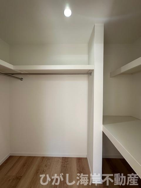 平塚市四之宮2丁目　中古戸建の収納|新規リフォーム完了！　ウォークインクローゼット