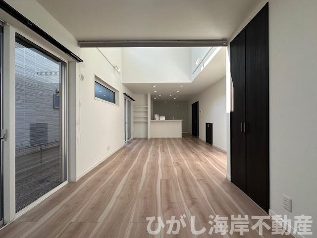 平塚市四之宮2丁目　中古戸建の居間・リビング|新規リフォーム完了！　20.5帖　LDK