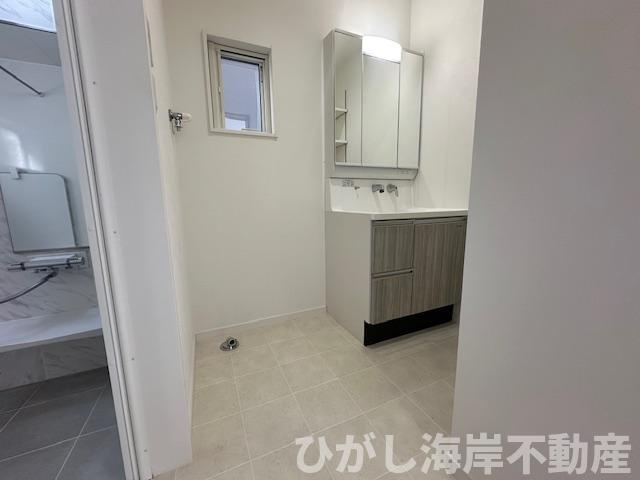 平塚市四之宮2丁目　中古戸建の脱衣所|新規リフォーム完了！　脱衣スペース