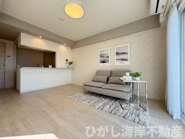 パテラスクエア平塚の居間・リビング|新規リフォーム完了！　12.5帖　LDK