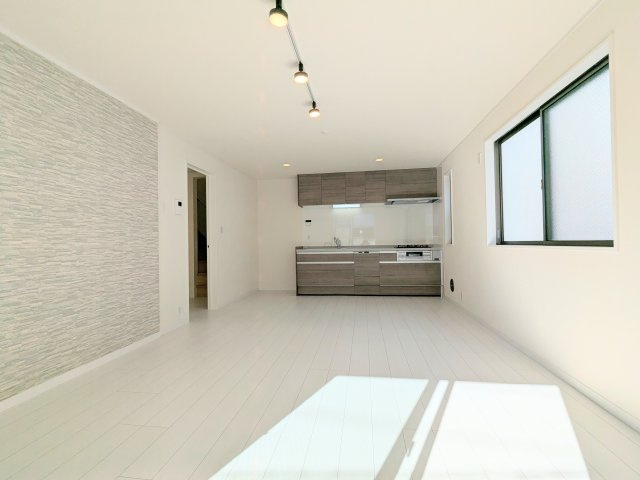 葛飾区東四つ木２丁目の戸建の居間・リビング|～リビング写真～