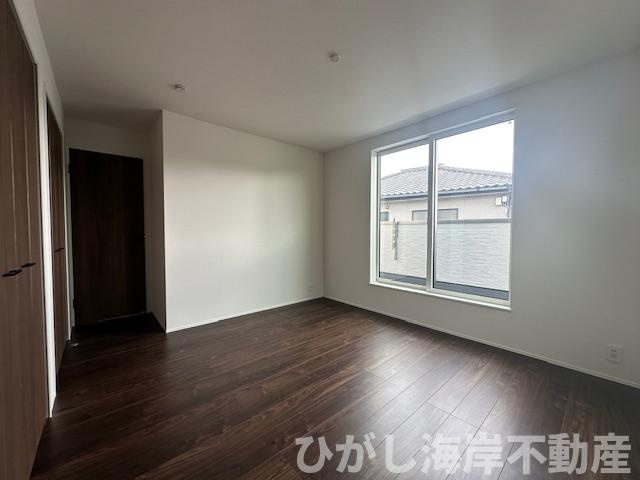 平塚市夕陽ケ丘　新築戸建　全２棟の洋室|8.2帖　洋室