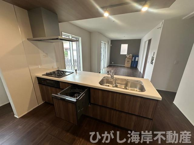 平塚市夕陽ケ丘　新築戸建　全２棟のキッチン|キッチンスペース