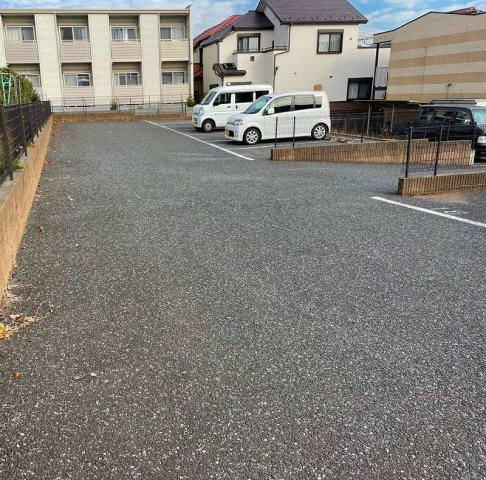 レオパレスボナールの駐車場|画像5