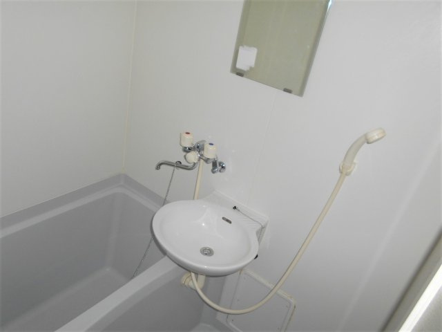 レオパレスMASUDAの浴室