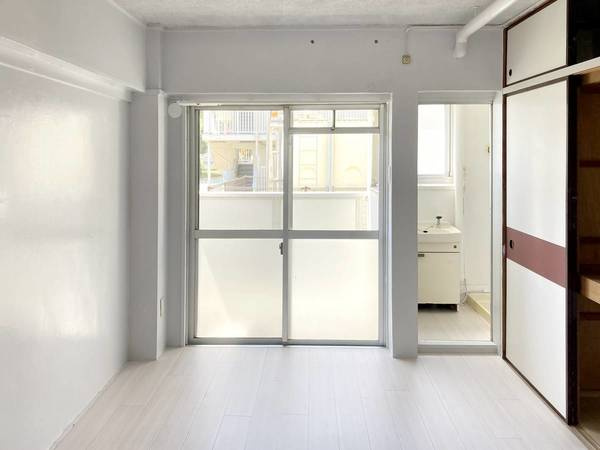 ビレッジハウス江戸川台2号棟の居間・リビング|ビレッジハウスの同一物件・同一タイプの間取りの写真です