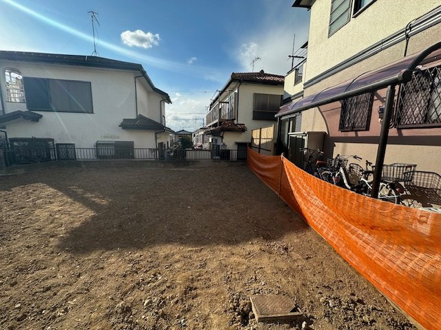 茅ヶ崎市菱沼1丁目　売地の前面道路含む現地写真|現地外観