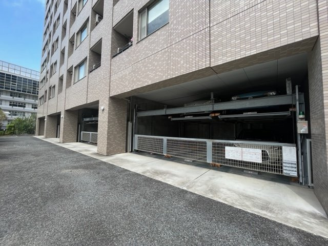 サーパス茅ヶ崎駅前の駐車場|駐車スペース