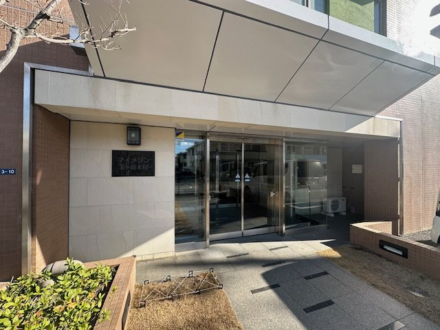 マイメゾン茅ヶ崎本村|新規リフォーム完了！エントランス