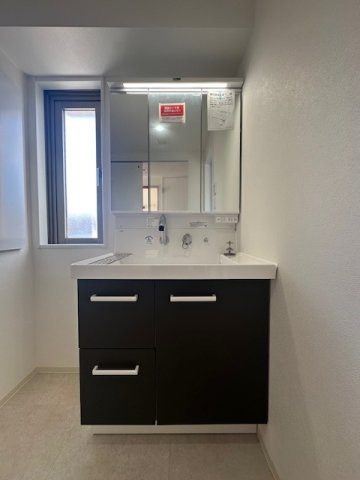 マイメゾン茅ヶ崎本村の独立洗面台|新規リフォーム完了！洗面化粧台