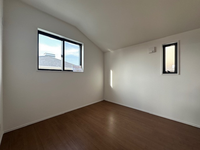 茅ヶ崎市松が丘２丁目　新築戸建　全３棟の洋室|5.2帖　洋室