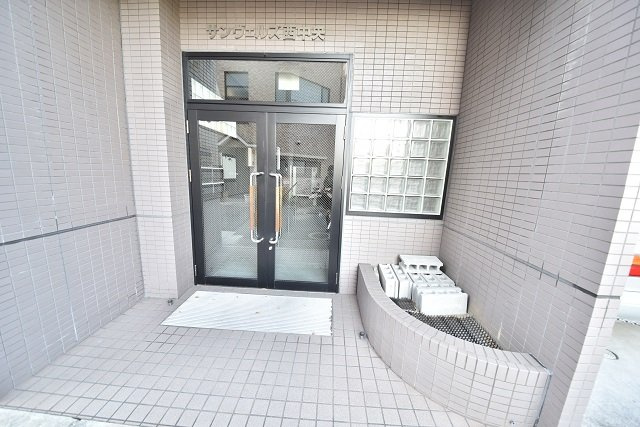 サンヴェルズ西中央のエントランス