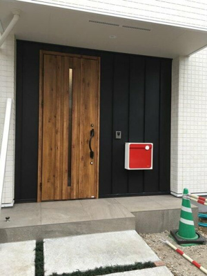 【玄関】 | 国領町戸建-2030年3月16日迄定期借家契約-