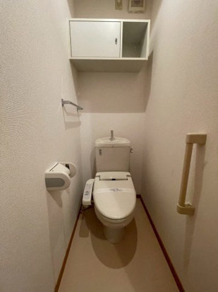 ピアボヌールⅠⅡⅢのトイレ|嬉しい温水洗浄便座付き♪