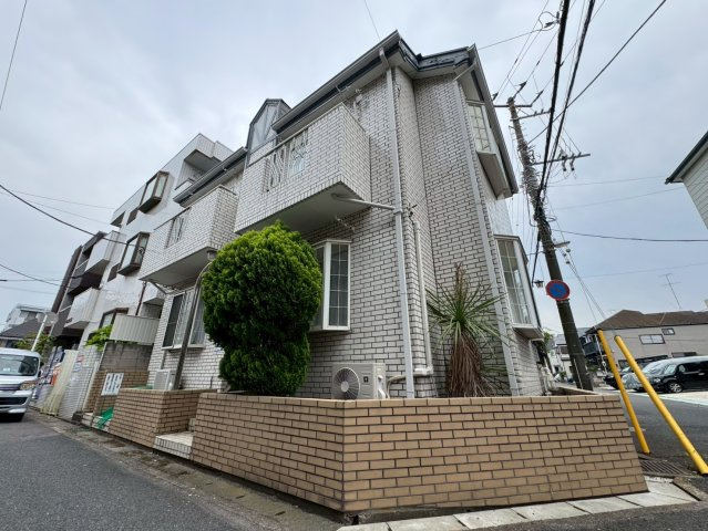 ローズアパートメントR5番館の外観