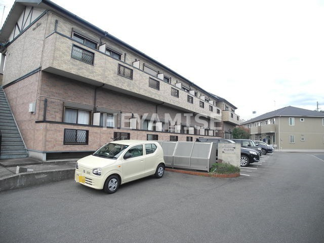 リーガル栄田